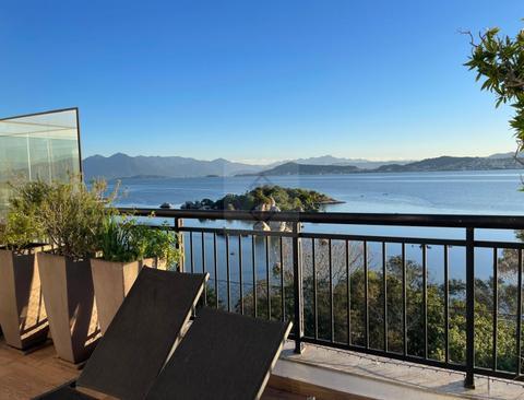 Cobertura à venda em Florianópolis, Abraão, com 3 quartos, com 291.33 m²