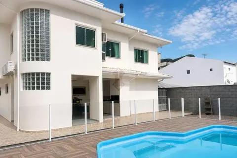 Casa à venda em São José, Sertão do Maruim, com 3 quartos, com 236.47 m²